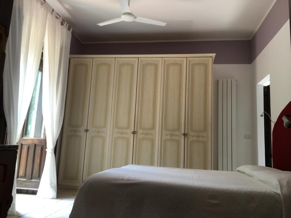 Bed And Breakfast Il Glicine Piedimonte Etneo Room photo