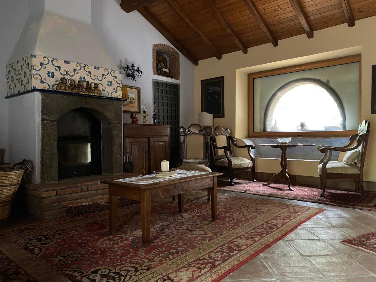 Bed And Breakfast Il Glicine Piedimonte Etneo Exterior photo