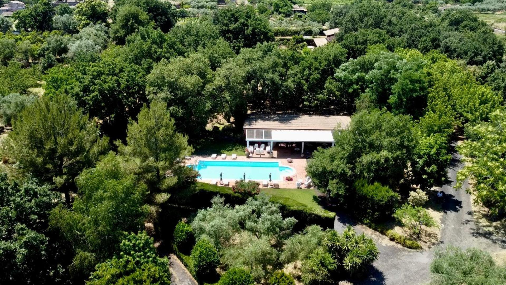 Bed And Breakfast Il Glicine Piedimonte Etneo Exterior photo