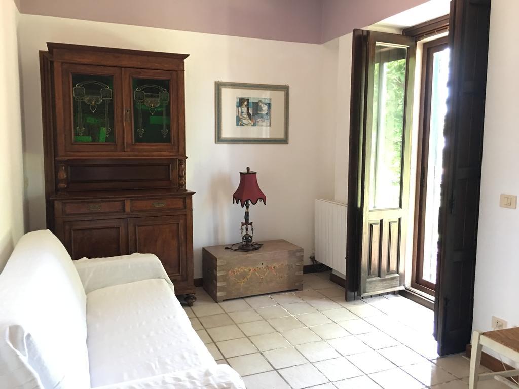 Bed And Breakfast Il Glicine Piedimonte Etneo Exterior photo